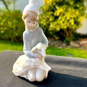 Lladro Mint Condition Boy with Lamb Figurine